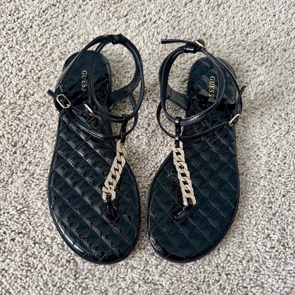 Guess Black Sandals with Gold Chain size 9.5 Like New